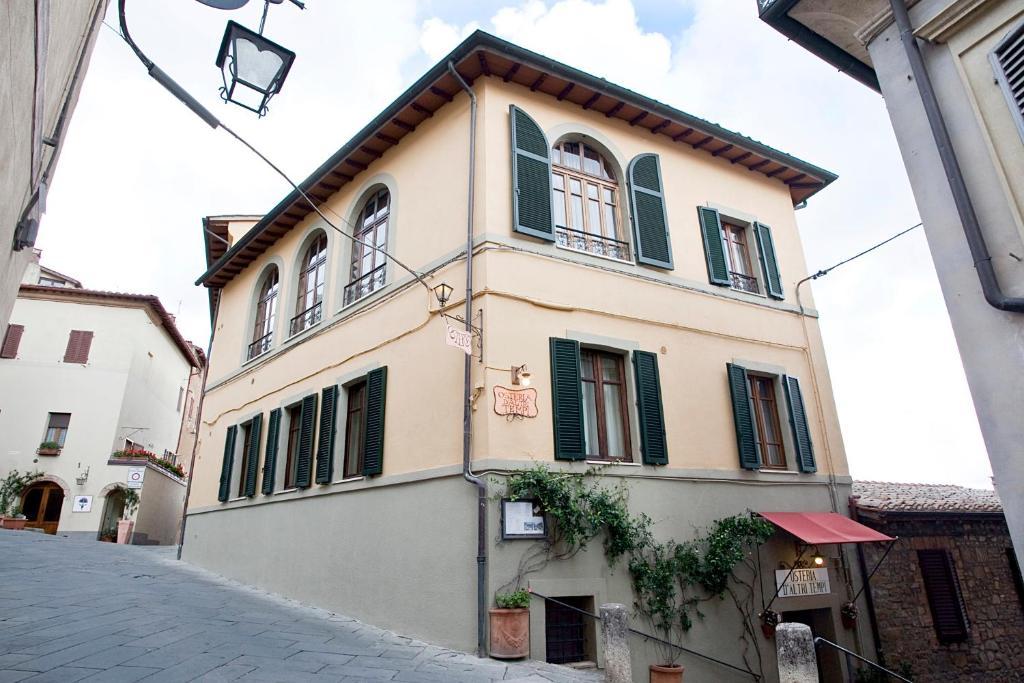 Residenza Palazzo Saloni 3*