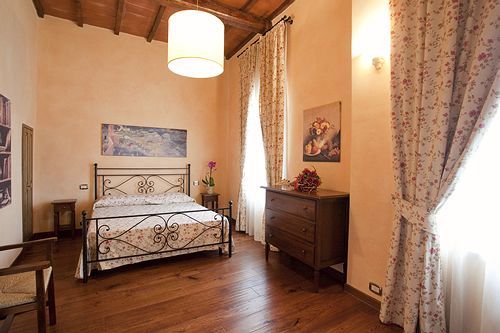 Residenza Palazzo Saloni Montalcino